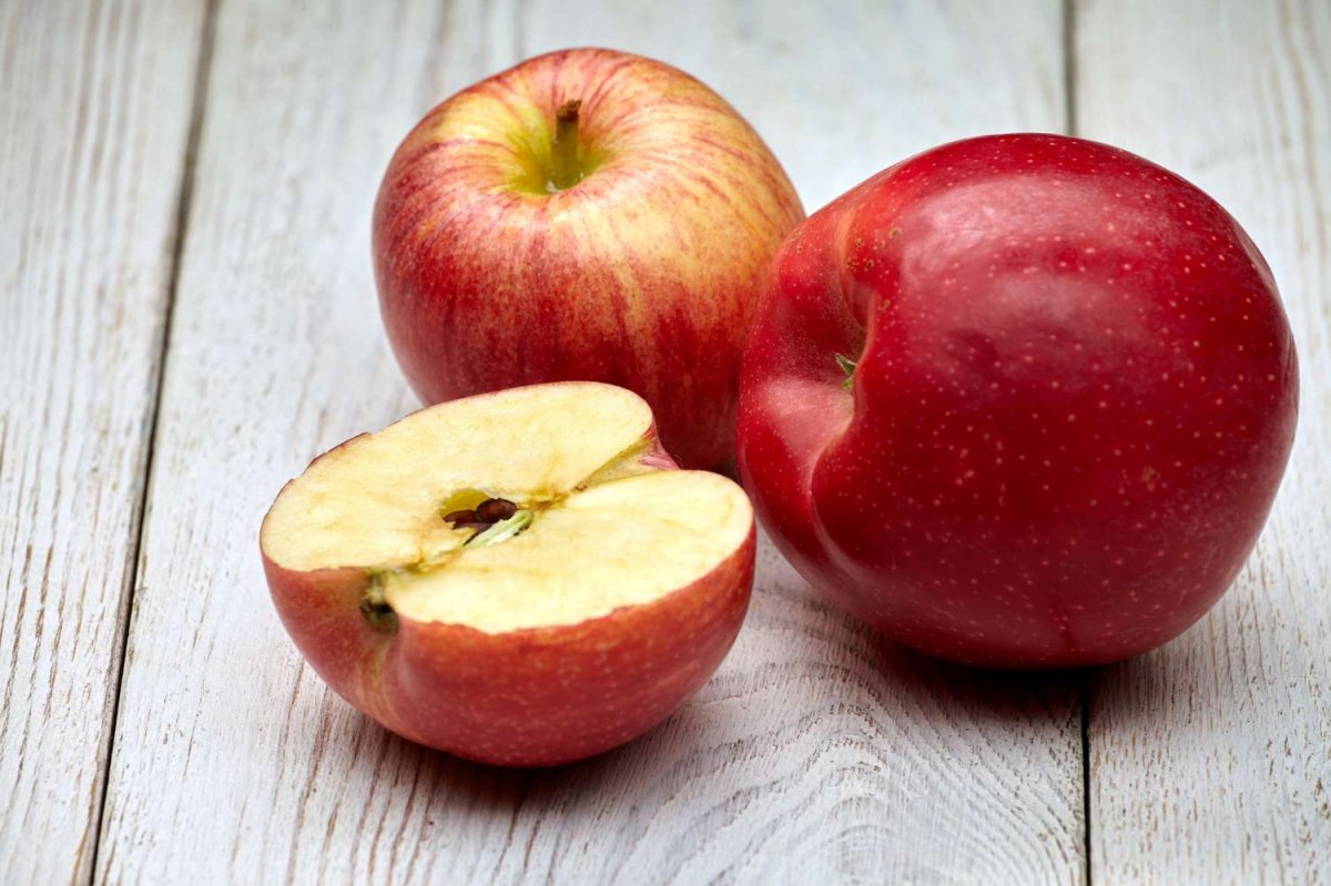 Apple 